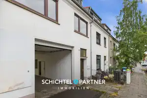 Hastedt | Mehrparteienhaus mit zwei Wohneinheiten und  großer Lagerhalle – Bremen – Vorschaubild 2