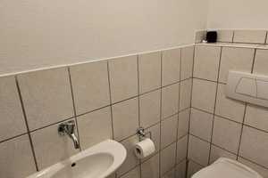 Zweifamilienhaus mit einem separaten Wohnnebengebäude und sehr besonderen Garten in Oberhausen – Karlsruhe (Kreis) – Vorschaubild 46