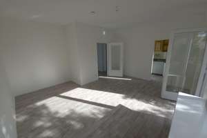 Sonnige, voll renovierte  1 Zimmer Wohnung + Balkon + Fahrstuhl + EBK – Werderstraße 32, 12103 Tempelhof, Berlin – Vorschaubild 5