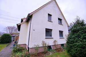 Zweifamilienhaus mit unverbautem Blick auf den Teuto – Gleiwitzer Straße 12, 33790 Halle (Westfalen) – Vorschaubild 1