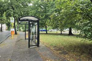 Einziehen und Wohlfühlen – repräsentative Stadtvilla auf Eckgrundstück Dorfkern Alt-Lankwitz    
 – Die vollständige Adresse der Immobilie erhältst du vom Anbieter., 12247 Lankwitz, Berlin – Vorschaubild 58