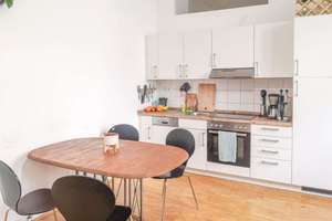 Immobilie in Bestlage – vermietete Altbauwohnung in Prenzlauer Berg – Die vollständige Adresse der Immobilie erhältst du vom Anbieter., 10439 Prenzlauer Berg, Berlin – Vorschaubild 3