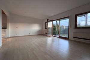 Helle 2-Zimmer Wohnung in Ortsrandlage in Pforzheim-Büchenbronn mit TG, Terrasse & Garten sowie EBK – Die vollständige Adresse der Immobilie erhältst du vom Anbieter., 75180 Büchenbronn, Pforzheim – Vorschaubild 1