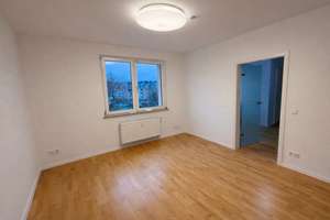 Modernisierte 2,5-Zimmer-Wohnung im Dachgeschoss – Grünstr. 12, 45326 Altenessen-Süd, Essen – Vorschaubild 4