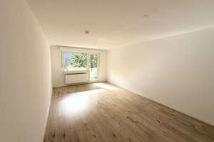 5-Zimmer auf zwei Ebenen - frisch renoviert mit Balkon – 45147 Holsterhausen, Essen – Vorschaubild 7
