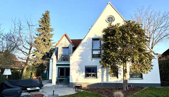 Bild von Traumhaus mit herrlichem Garten in ruhiger Lage!