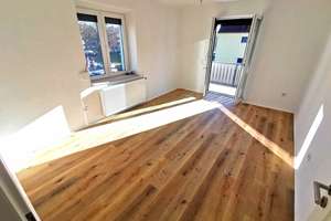 Exklusiv: Kürzlich saniert, EBK, 1.OG, Balkon Südausrichtung, direkt v. Eigentümer