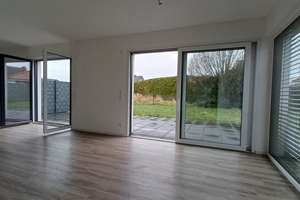 Hochwertige und moderne Doppelhaushälfte in Burg, mit Terrasse und Garten – Die vollständige Adresse der Immobilie erhältst du vom Anbieter., 39288 Burg – Vorschaubild 2