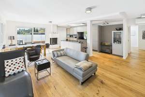 Penthouse mit jungem Baujahr, moderner Ausstattung und herrlicher Waldsicht