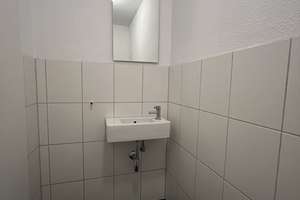 Renovierte schöne 3-Zimmer-Wohnung mit Balkon & Garage in Reutlingen – Kurt-Schuhmacher-Str. 49, 72762 Reutlingen-Mitte, Reutlingen – Vorschaubild 27