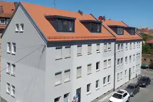 Nürnberg Altstadt: in 2019 neu ausgebaute top 3-Zimmer DG-Wohnung, Dachloggia, Kochinsel, Parkett – Nürnberg – Vorschaubild 31