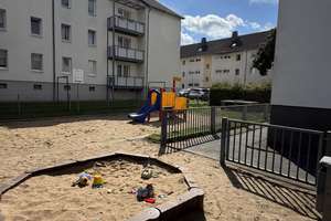 Renovierte 4-Zimmer-Wohnung mit 2 Balkonen im DG - Leverkusen-Schlebusch – 51375 Schlebusch, Leverkusen – Vorschaubild 12