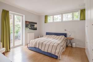 Oase mitten in der Stadt – einzigartige Remise für Wohnen & Arbeiten – Die vollständige Adresse der Immobilie erhältst du vom Anbieter., 10119 Prenzlauer Berg, Berlin – Vorschaubild 8