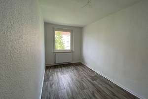 Sanierte 3-Raum-Wohnung - große Dusche & großer Balkon – Seehäuser Weg 88, 39387 Oschersleben (Bode) – Vorschaubild 4