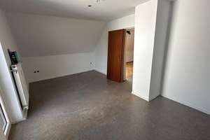 3 Zimmer Dachgeschoss - Wohnung in München Feldmoching