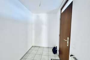 RESERVED: 3br 2.5 bath townhouse fitted kitchen garage yard Wiesbaden Sonnenberg 12 min to Clay – Wiesbaden – Vorschaubild 8