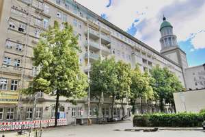 Vollständig renoviertes Zuhause in historischer Architektur — sofort bezugsbereit – Die vollständige Adresse der Immobilie erhältst du vom Anbieter., 10243 Friedrichshain, Berlin – Vorschaubild 2