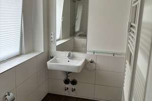 moderne 1-Zimmer Dachgeschoss Wohnung in Bielefeld Mitte – Die vollständige Adresse der Immobilie erhältst du vom Anbieter., 33602 Mitte, Bielefeld – Vorschaubild 5