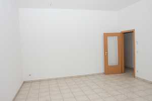 Wohnung mit Badewanne, Südbalkon und Parkblick  – Lohrstraße 29, 9113 Chemnitz – Vorschaubild 12