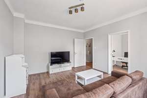 Provisionsfrei – Altbauwohnung mit großzügiger Wohnküche und energetisch saniertem Dach – Die vollständige Adresse der Immobilie erhältst du vom Anbieter., 70184 Gablenberg, Stuttgart – Vorschaubild 7