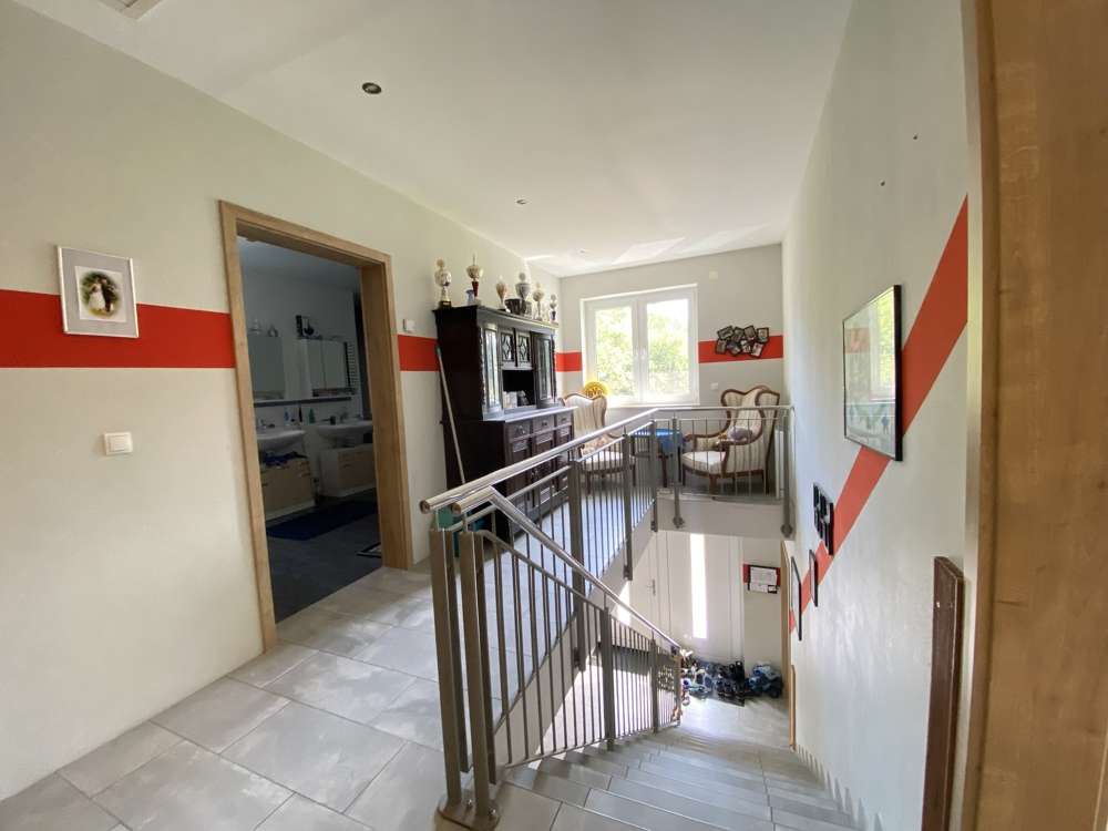 Immobilie in Worpswede - Großzügiges Einfamilienhaus auf großzügigem Grundstück - Bild 1