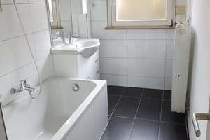 Platz für alle! Große 5-Zimmerwohnung an der Achalm – Die vollständige Adresse der Immobilie erhältst du vom Anbieter., 72766 Reutlingen-Mitte, Reutlingen – Vorschaubild 12