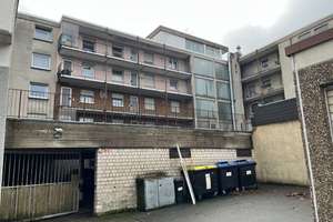 Gepflegtes Wohn- und Geschäftshaus mit Entwicklungspotenzial in Duisburg-Neumühl – Die vollständige Adresse der Immobilie erhältst du vom Anbieter., 47167 Neumühl, Duisburg – Vorschaubild 2