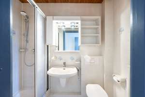 Property thumbnail 9