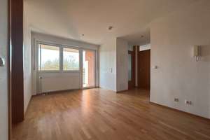 Charmante 3-Zimmer-Wohnung mit Sonnenbalkon – Ihr neues Zuhause in Reutlingen – Pestalozzistraße 93, 72762 Reutlingen-Mitte, Reutlingen – Vorschaubild 6
