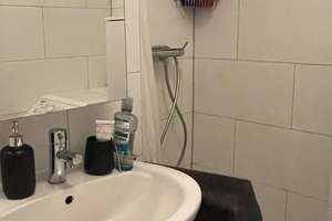 Möblierte, neuwertige 2,5-Zimmer-Wohnung mit zwei Balkonen und EBK in zentraler Lage – Friedhoftstrasse 25, 70191 Am Pragfriedhof, Stuttgart – Vorschaubild 6