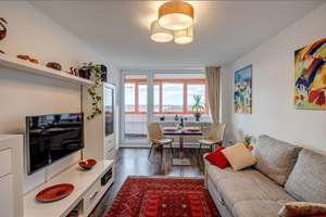 Möbliert: Helle, schöne 1-Zimmer Wohnung mit Panoramablick 