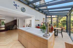 Exklusiv sanierte 5-Zi-City-Oase! Das „Türmchenhaus“ im Herzen von Kaiserswerth! Gartenrefugium! – Die vollständige Adresse der Immobilie erhältst du vom Anbieter., 40489 Kaiserswerth, Düsseldorf – Vorschaubild 6
