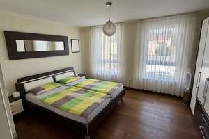 Einziehen & wohlfühlen: KfW-55-Reihenendhaus mit Garten & großer Dachterrasse – 65830 Kriftel – Vorschaubild 11
