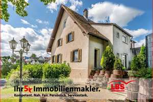 RESERVIERT!!! Familienfreundliches Einfamilienhaus inkl. voll erschlossenem Baugrundstück im Garten – Die vollständige Adresse der Immobilie erhältst du vom Anbieter., 78628 Rottweil – Vorschaubild 1