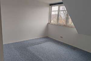 Helle Dachgeschoßwohnung in Wolfsburg-Fallersleben – Die vollständige Adresse der Immobilie erhältst du vom Anbieter., 38442 Fallersleben, Wolfsburg – Vorschaubild 3