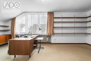 LADO bietet: Geräumiges EFH mit 2 Garagen, Vollkeller + schönem Eckgrundstück in TOP Wohnlage...! – Ulmenstr. 7, 52353 Düren (Kreis) – Vorschaubild 35