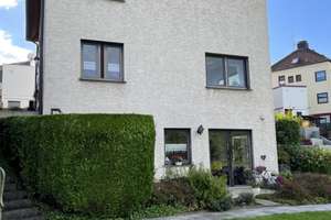 Großzügiges freist. Einfamilienh. mit Einliegerwohnung mit weitem Blick in die Natur von Volmarstein – Von-Behring-Str. 17, 58300 Wetter (Ruhr) – Vorschaubild 2
