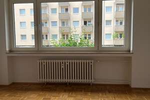 Schöne 3-Zimmer-Wohnung mit Balkon in Hilden – frei ab sofort – Furtwänglerstraße 44, 40724 Hilden – Vorschaubild 4