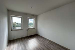 ** 1 Monat Kaltmietfrei * 3-Raum Maisonettenwohnung mit EBK, Carportstellplatz & Balkon** – 4319 Althen-Kleinpösna, Leipzig – Vorschaubild 8