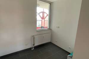 Renovierte 2-Zimmer-Wohnung im 5.OG mit Aufzug – Adam-Klein-Str. 29, 90429 Bärenschanze, Nürnberg – Vorschaubild 5
