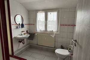 Geräumige 3ZKB Dachgeschosswohnung inkl. Einbauküche & Gartenmitbenutzung *Provisionsfrei* – Scheidter Str. 82, 66125 Stadtverband Saarbrücken (Kreis) – Vorschaubild 7