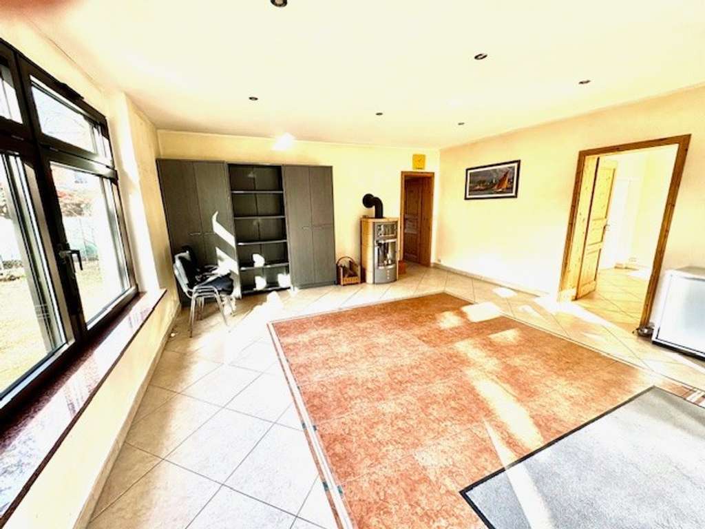 Immobilie in Grünheide (Mark) - Universelle Nutzungen mit Lager und Baugrundstück! - Bild 0