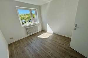 Modern renovierte 3-Zimmer-Wohnung mit Balkon in zentraler Lage von Gebhardshagen – Bodenbacher Ring 10, 38229 Gebhardshagen, Salzgitter – Vorschaubild 7