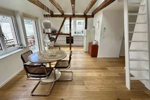 Stilvolle 2,5-Zimmer-Dachgeschosswohnung mit gehobener Innenausstattung mit EBK in Stuttgart – Christophstraße 5, 70178 Rathaus, Stuttgart – Vorschaubild 11