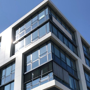 Untermietfläche mit Terrasse im Gateway Gardens I provisionsfrei 