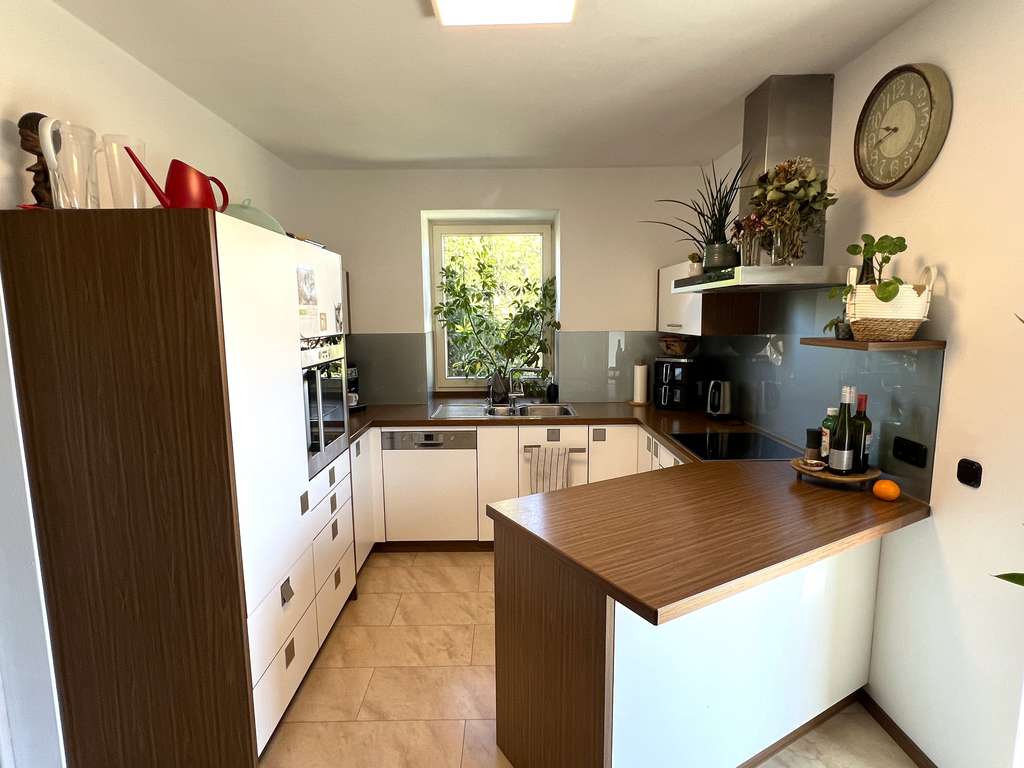 Immobilie in Vilsbiburg - Idyllisches Einfamilienhaus mit Einliegerwohnung auf dem Land nahe Vilsbiburg - Bild 3