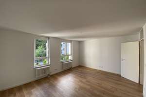 Geschmackvolle und geräumige 3-Zimmer-Wohnung mit Balkon und Einbauküche in Sendling, München – Die vollständige Adresse der Immobilie erhältst du vom Anbieter., 81373 Untersendling, München – Vorschaubild 4