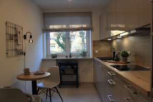 Vollausgestattete 2,5-Zimmer-Hochparterre-Wohnung mit Terrasse – Sandrartstrasse 22, 80687 St. Ulrich, München – Vorschaubild 5