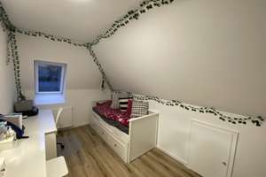 Großzügiges Familienhaus auf 632 qm sonnigem Eckgrundstück mit grossem Garten – Die vollständige Adresse der Immobilie erhältst du vom Anbieter., 12355 Rudow, Berlin – Vorschaubild 13