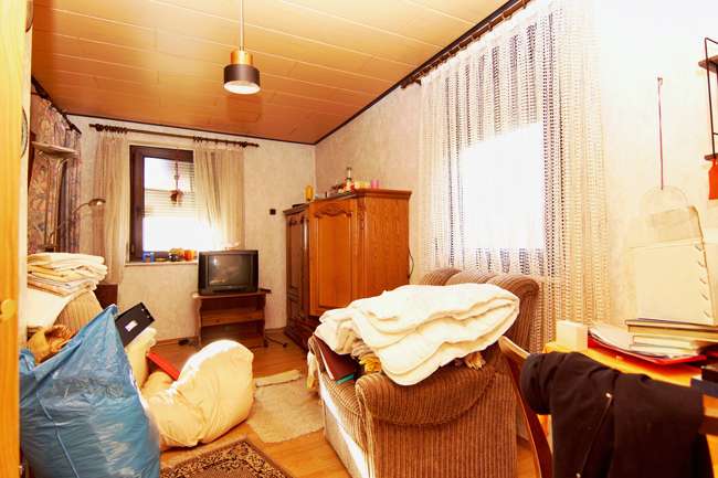 Immobilie in Dietenhofen - Dietenhofen: EFH für die handwerklich begabte Großfamilie im Stadtkern mit Hausgarage und Garten! - Bild 3